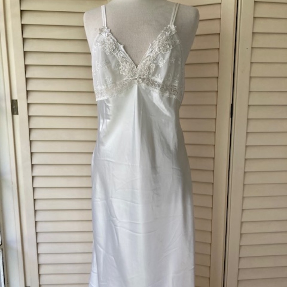 Lace-Trim Satin Chemise Slip in White